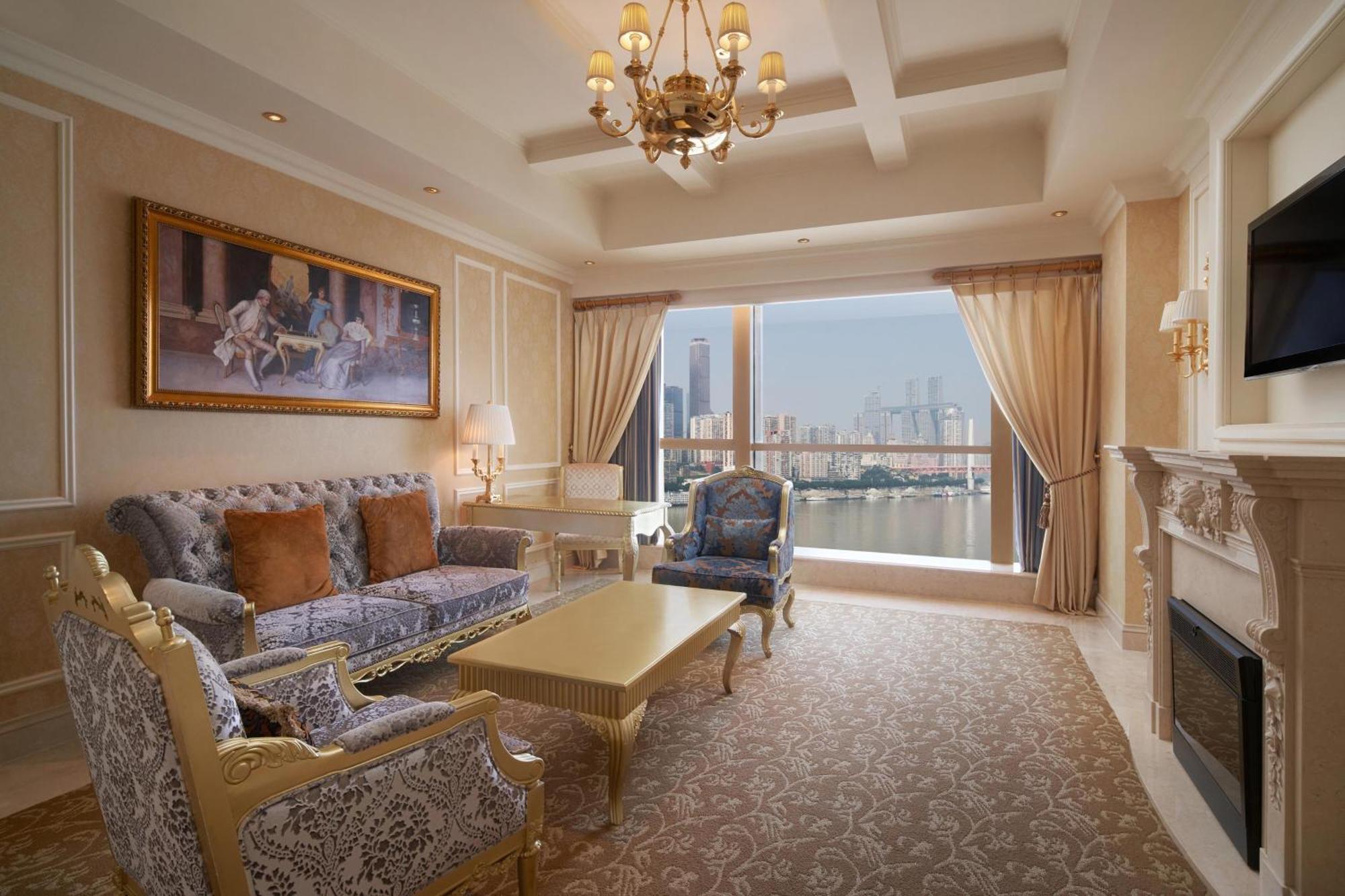 Sheraton Chongqing Hotel Exterior foto