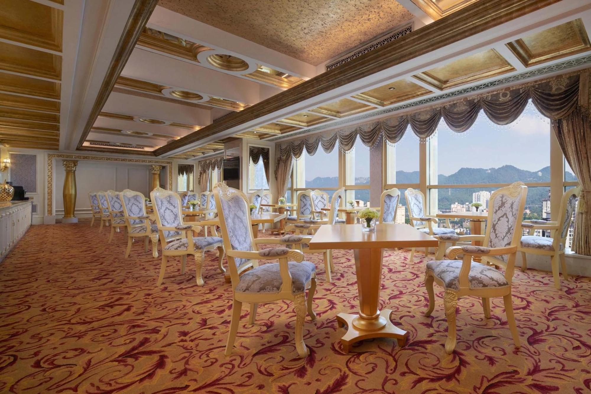 Sheraton Chongqing Hotel Exterior foto